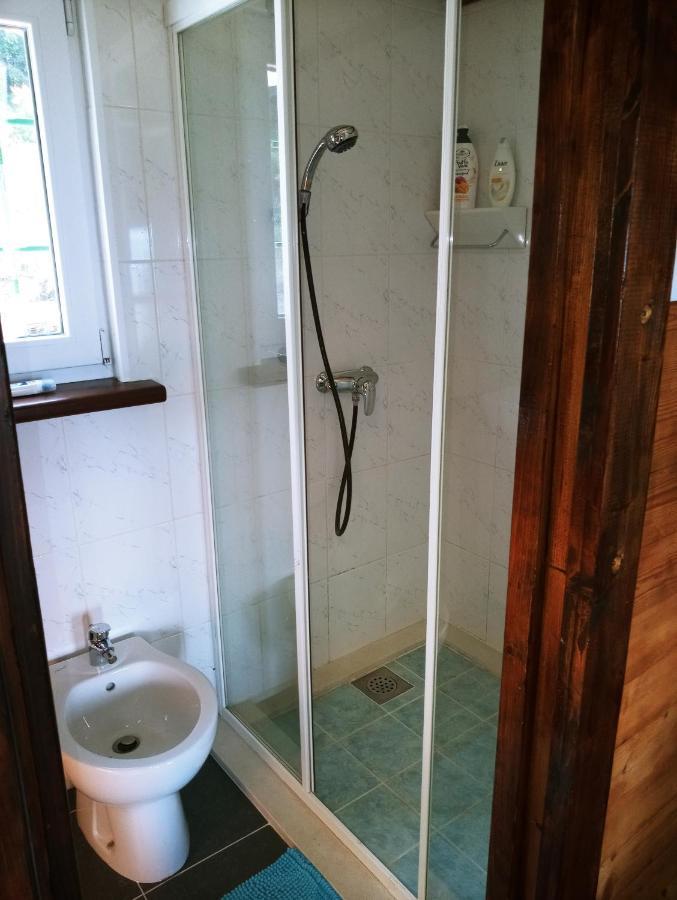 Apartments Pomjan Pogled Na Gore Kültér fotó